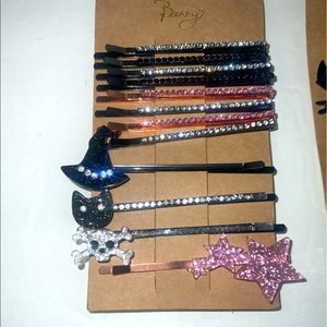 Brand New Halloween Girls 🌺🌼🌸Bobby Pin Bundle Set (2) sold together